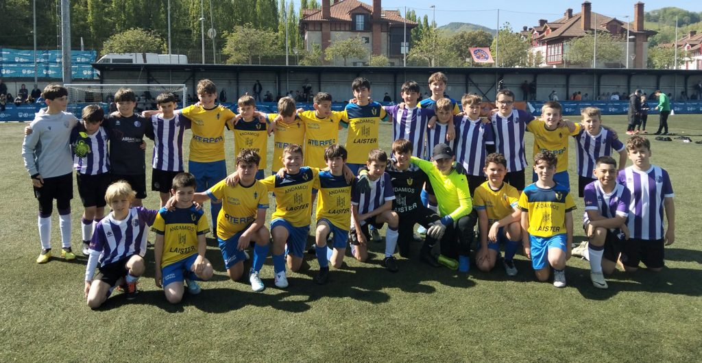 Torneo C.D. San Marcial Partido Benjamín 2013. Danena K.E. vs Mondragón C.F.